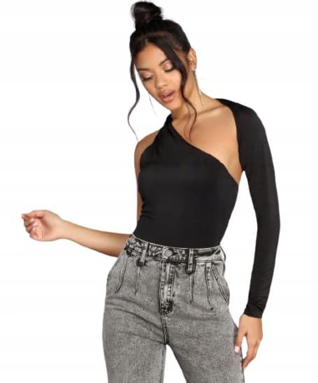 Prettylittlething body smooth fitted storlek 42