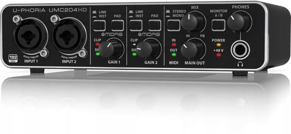 Behringer UMC204HD