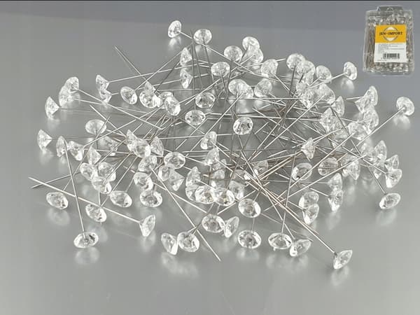 6 mm diamant på en 38 mm stift, förpackning med ca 110 st. -1 förpackning.