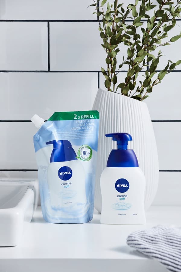 222813 NIVEA Creme Soft Flydende cremesæbe 250 ml