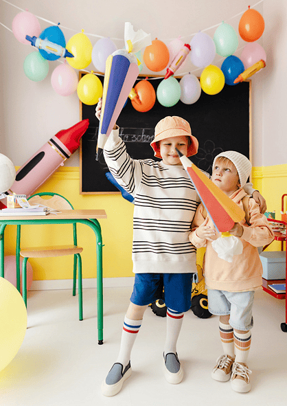 Papirkegle til slik og farveblyanter