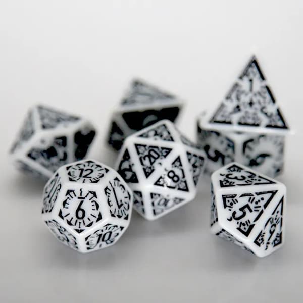 Fafnir RPG -noppaa, 7 metallinopan setti