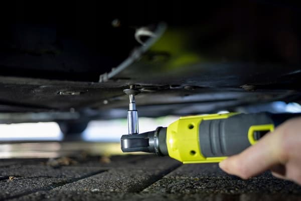 RYOBI 1/4" 18V skralde