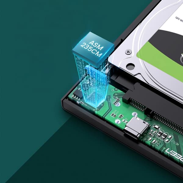 Ugreen adapterkabinet til SATA 2,5'' 5TB USB 3.0-drev sort (US221 30847)