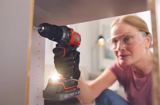 18V BCD383D2TA BLACK DECKER Sladdlös borrmaskin
