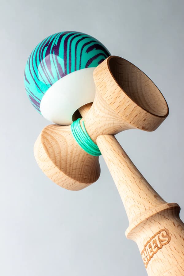 Sweets Kendama Prime Grain Split 2.0 | Laserpeli