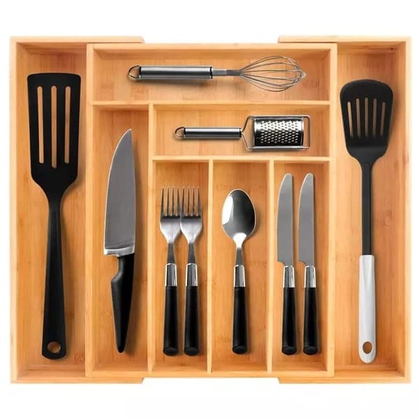 Bestikorganisator i træ