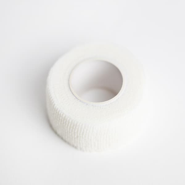 Skyddande självhäftande bandage 2.5cm vit för permanent makeup