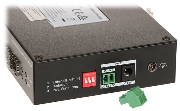 POE-SWITCH DS-3T0506HP-E/HS 4-PORTARS SFP Hikvision