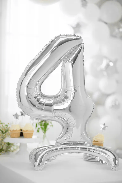 Stående foliballong nummer 4 70cm silver