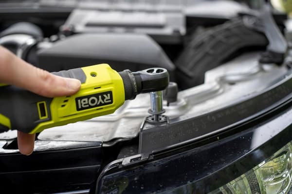 RYOBI 1/4" 18V skralde