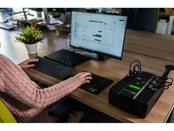 Green Cell UPS06 AiO 600VA 360W sort nødstrømforsyning