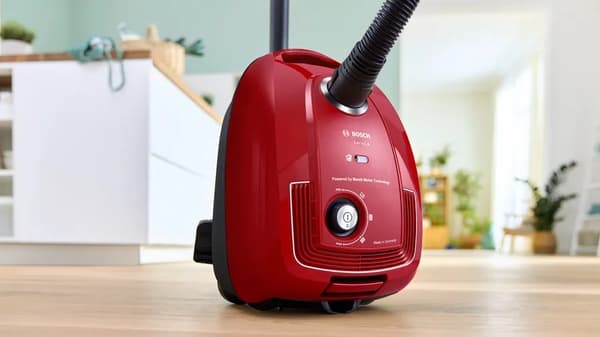 Bosch BGB 38RD2 pölypussillinen imuri, punainen, 4 l, 600 W