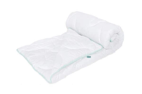 Antiallergisk helårsdyna för sovande 220x200 cm Aloe Vera