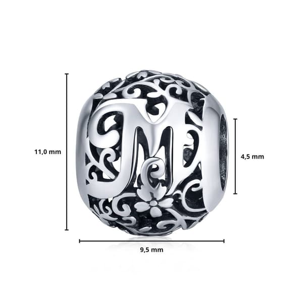 Silverpärlor med bokstaven M till modulärt armband