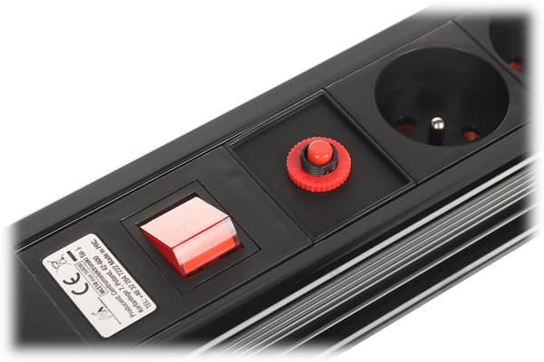 MACLEAN MCE-10 STRØDSTYKKE (10 STIKKONTAKTER) 1,5 m