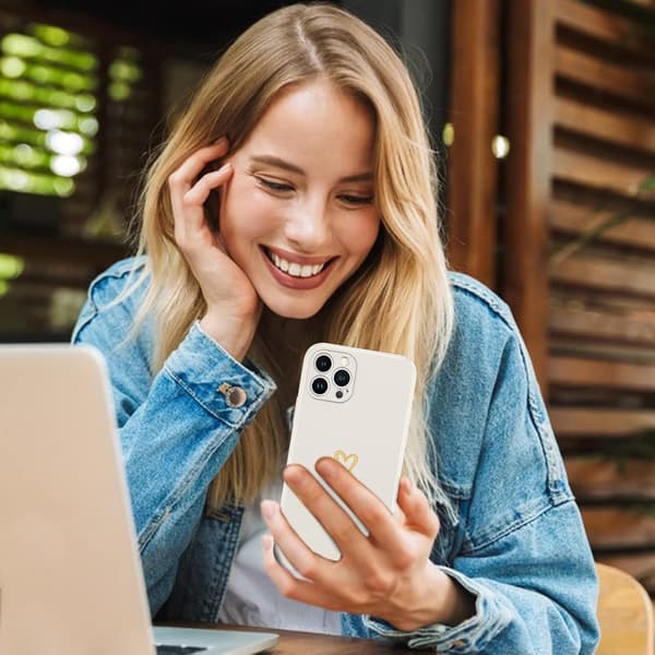 SKAL TILL IPHONE 12 PRO MAX 6,7' BEIGE SILIKONSTARK