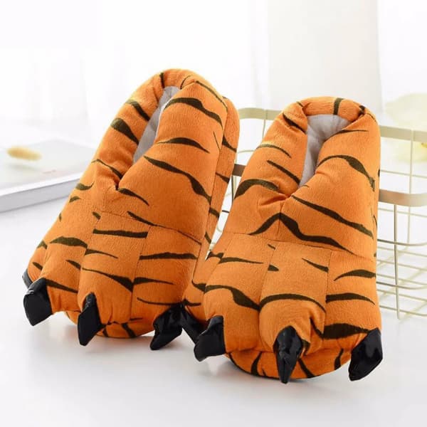 Vuxentofflor Tiger Paws 3D med klor EU 37-44