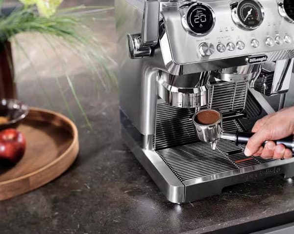 DE LONGHI EC9885.M La Specialista Maestro Silver espressomaskin