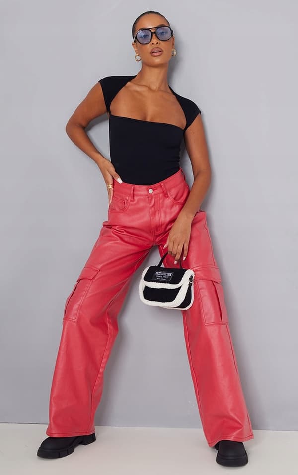 PRETTYLITTLETHING RIBBED BODY MUSTA M 0A1A1_C*
