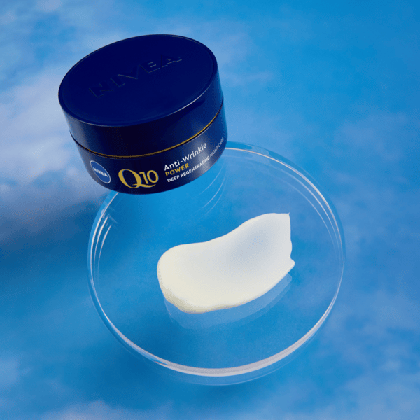 Q10 POWER Antirynk och straffande regenererande natkräm 50 ml
