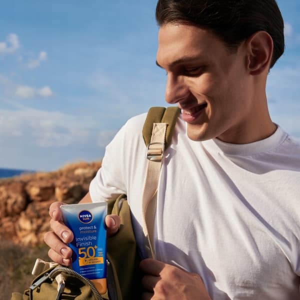 Nivea Sun Invisible Finish Återfuktande Balm SPF50+ 150ml