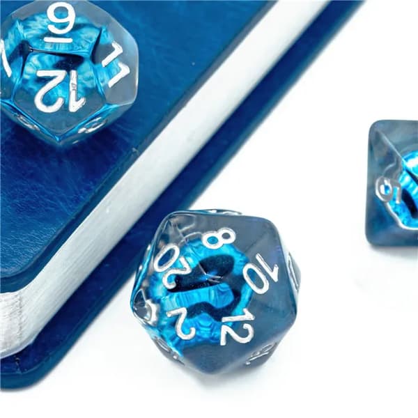 Ice Dragon Eye RPG-tärningar Set med 7 epoxitärningar