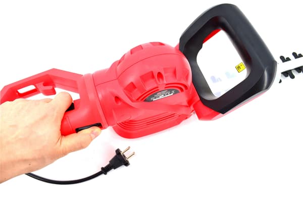 AWTOOLS ELEKTRISK HÄCKTRIMMER 680W