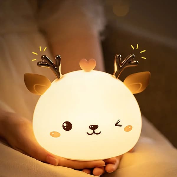 Silikonihirven LED RGB -yölamppu