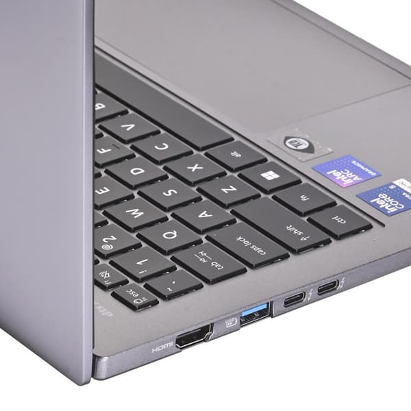 Acer TravelMate X414 bærbar computer, 14", Intel Core Ultra 5, 32 GB RAM