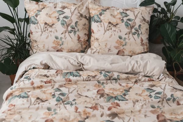 Pellavavuodevaatteet LEN-kuvio 220x200 Ruusut 04