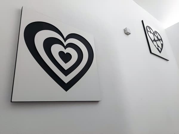 Suuri MDF-sydän seinälle - Obrysek Premium