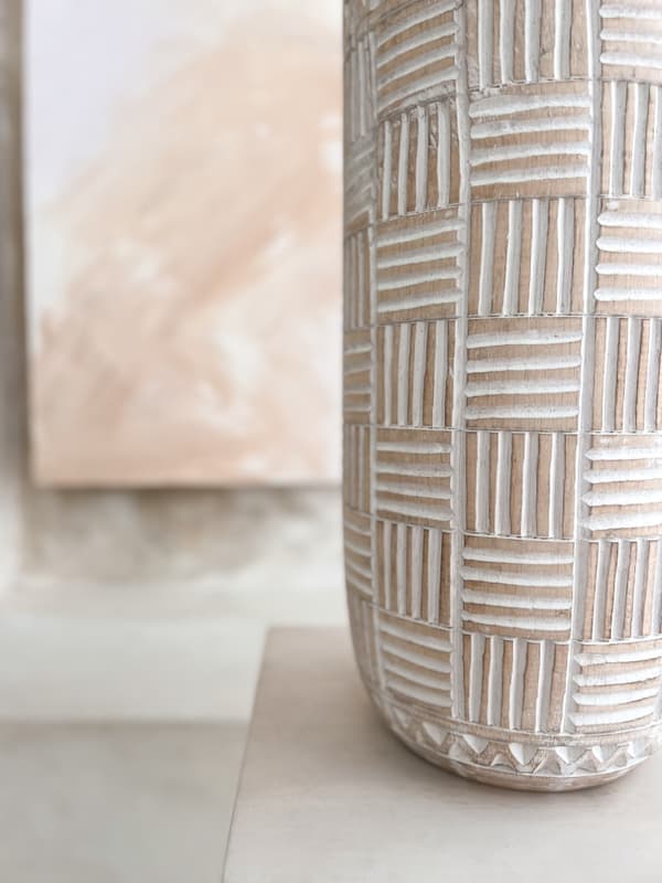 Veistetty vase EMA