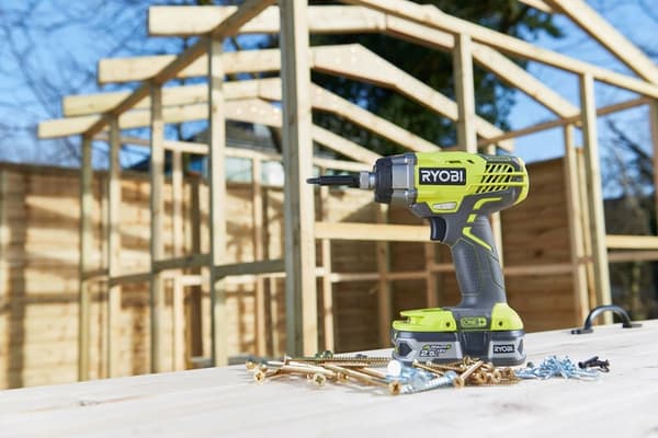 140708 RYOBI iskuavain 3-nopeus 18V
