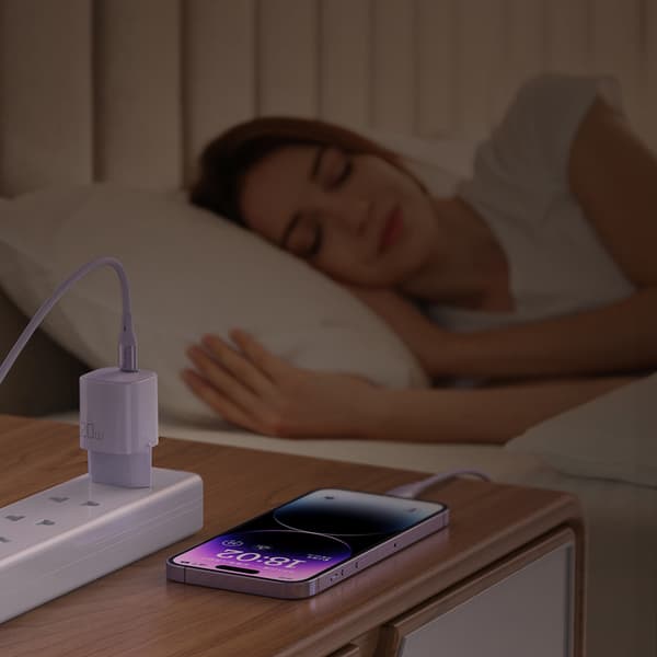 MCDODO SNABBLADDARE USB-C 20W USB TYP C FÖR IPHONE 13 14 15 PRO