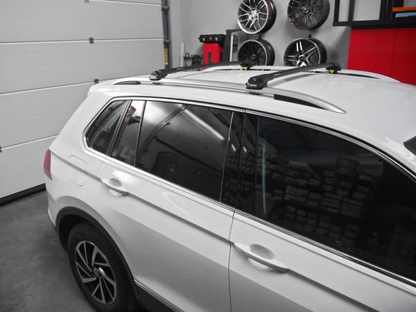 BMW X3:n (2003-2010) perusteline kiskoilla, MATALA