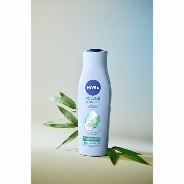 NIVEA Volume Care plejeshampoo til hår 400 ml
