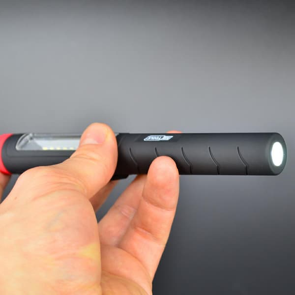 AWTOOLS HELPPO LED-TYÖPAJATASKULAMPPU