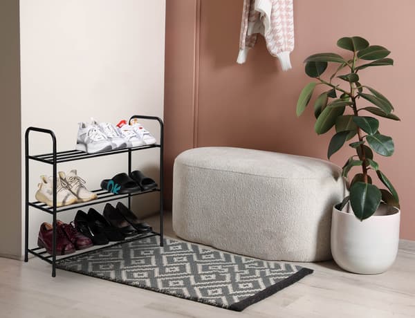 TIKI sort metal skohylde, 3 niveauer