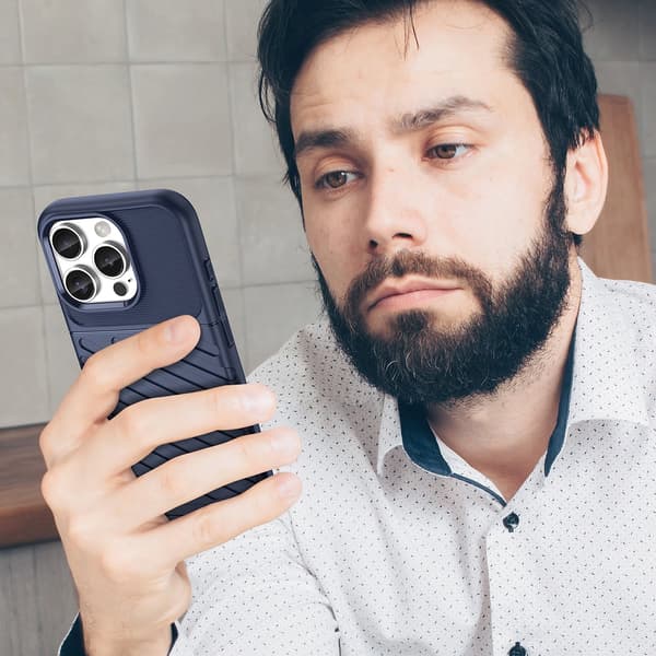 Thunder-cover til iPhone 16 Pro Max - Blå