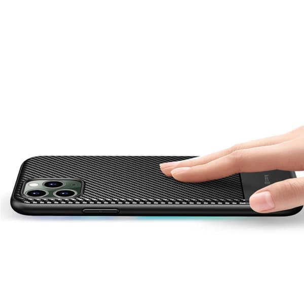 Crong Prestige Carbon Cover - iPhone 11 Pro Etui (Sort)