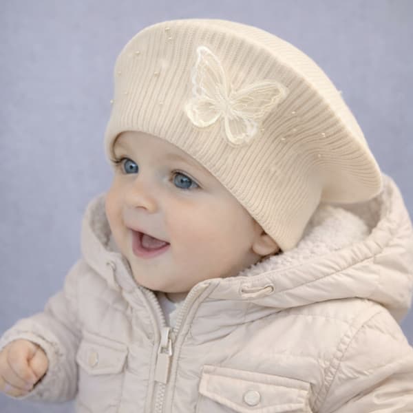 Pigebaskerhat 46-50 sommerfugleperler elegant FORÅRSBEIGE