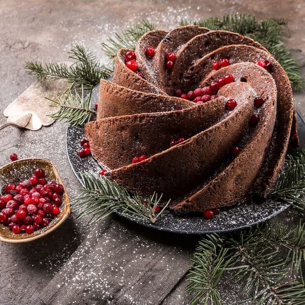 Ei-pitävä babka-muotti piipulla MARISSA 24 cm