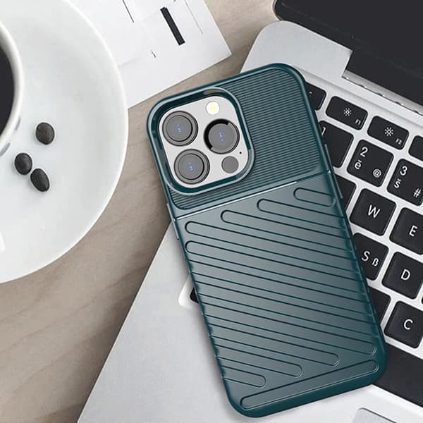 Thunder Case joustava panssaroitu suojakuori iPhone 13 Pro vihreä