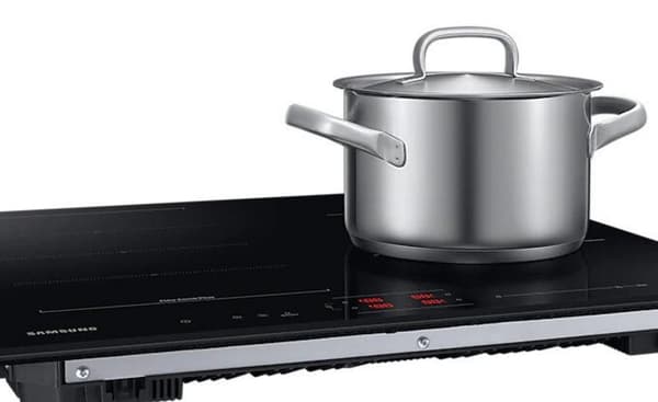 Induktionshäll Samsung NZ64B6056GK/U2