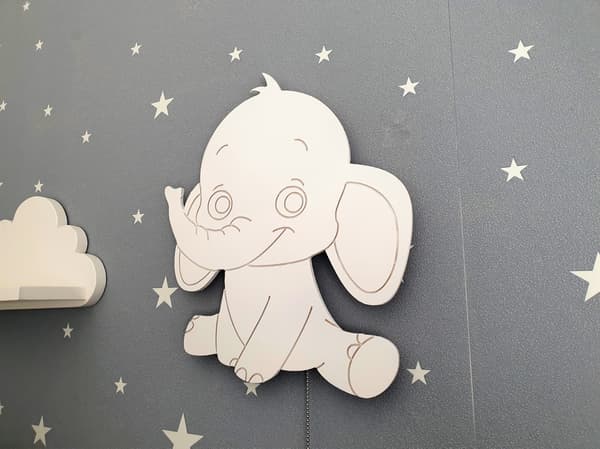 Batteridrevet LED elefant-natlampe