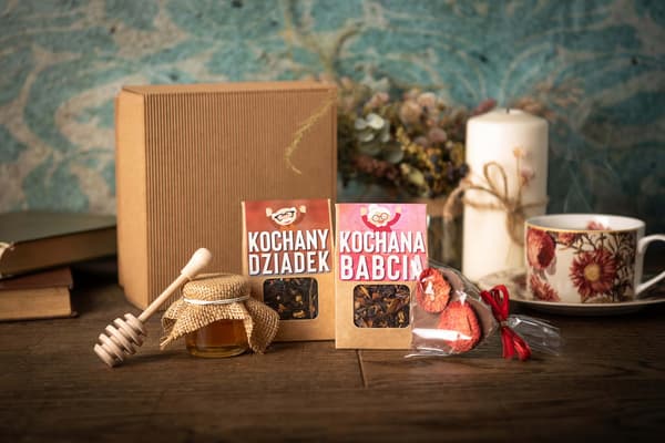 Gavepakke gave bedstemor og bedstefar dag teor chokolade honning æske