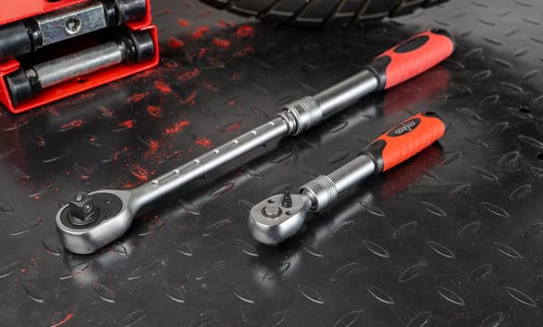 MJW 1/2" förlängningsbar spärrskaft MJW