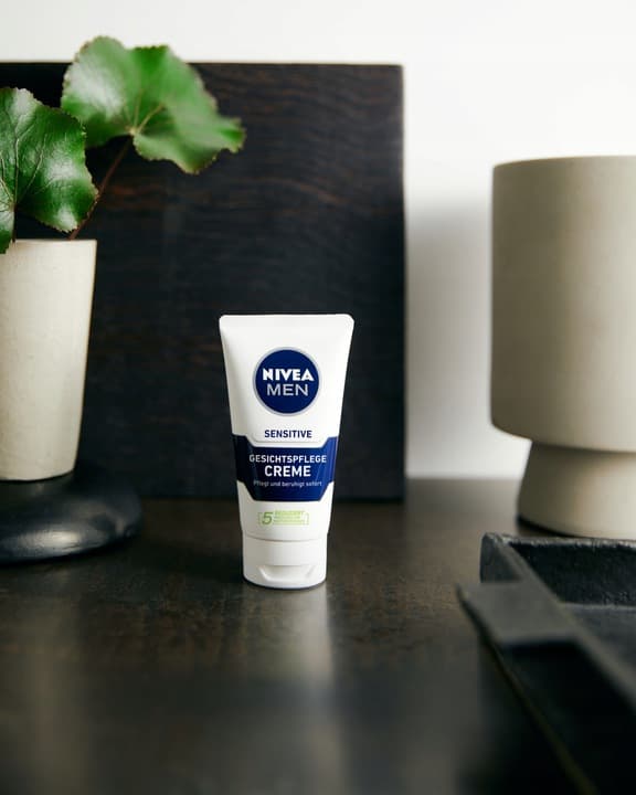 211456 NIVEA Kräm Män Känslig 75ml