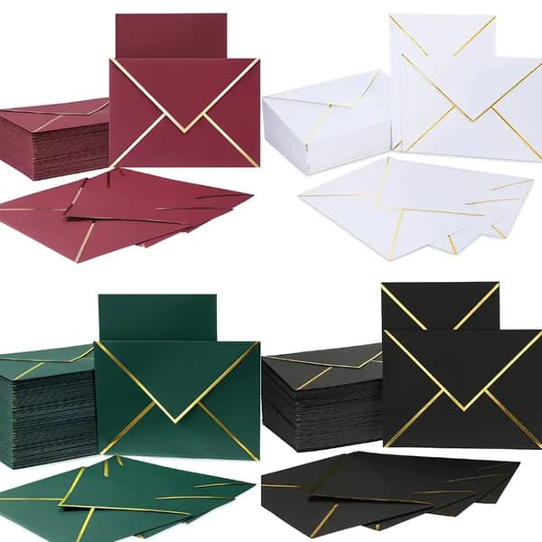 Elegant sort kuvert med guld 18x13,5cm 50 stk.